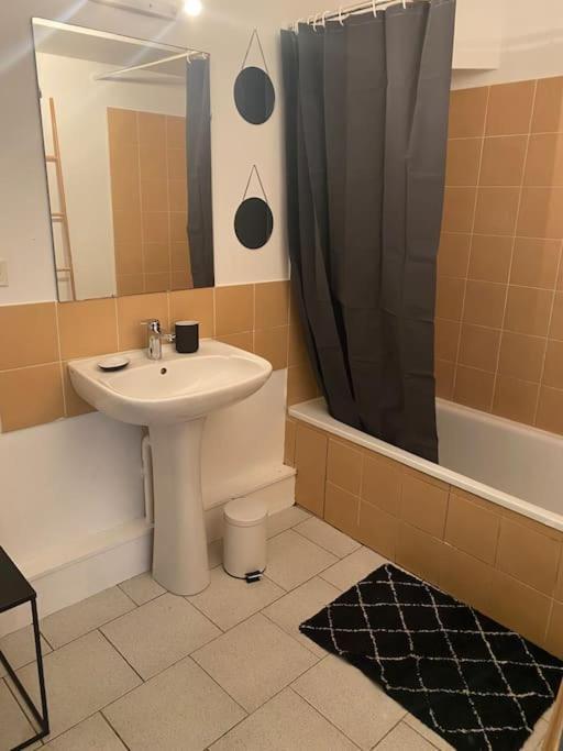 Loft/Jardin Et Parking : Le Petit Clos Bourdet Honfleur Kültér fotó
